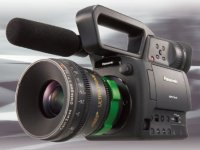 Компания Panasonic порадовала свежей и, безусловно, очень интересной новинкой, выпустив первую в мире профессиональную HD-видеокамеру – AG-AF104 стандарта Micro Four Thirds